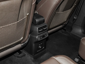 202450 e-tron quattro ҫ \b п؅^