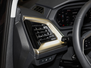 202450 e-tron quattro ҫ \b п؅^