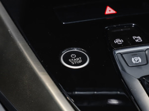 202450 e-tron quattro ҫ \b п؅^(q)