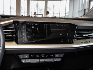 202450 e-tron quattro ҫ \b п؅^(q)