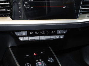 202450 e-tron quattro ҫ \b п؅^(q)