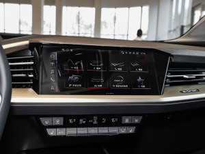 202450 e-tron quattro ҫ \b п؅^(q)