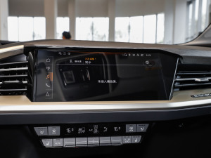 202450 e-tron quattro ҫ \b п؅^(q)