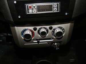 2020款厢式车标准版 38.7kWh 中控区