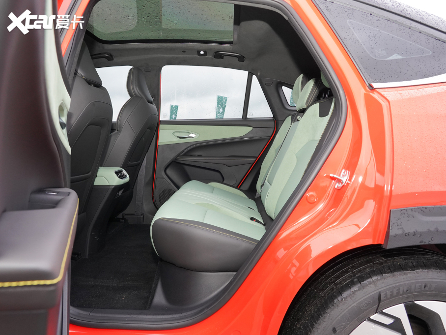 2023{(ln)7 605km CMax