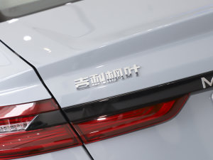 2022款满电版 磷酸铁锂 细节外观