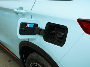 20221.5L PHEV hPlus w