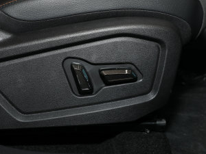 20221.5L PHEV Plus g