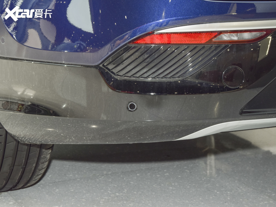 2021DFREE (q)̰ ٺAb