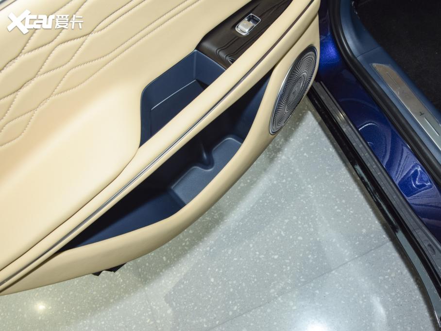 2021DFREE (q)̰ ٺAb