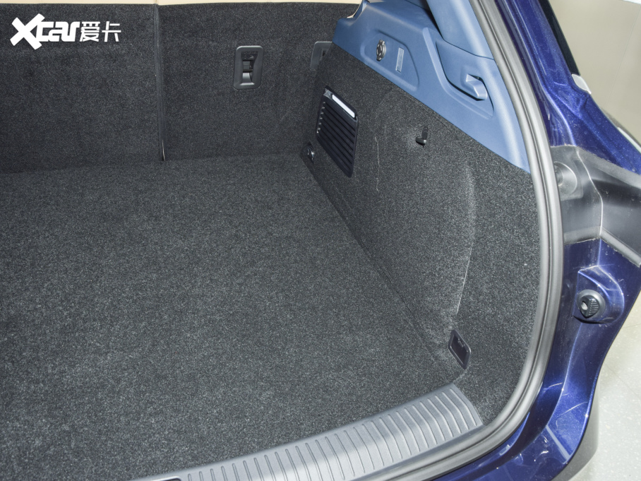 2021DFREE (q)̰ ٺAb