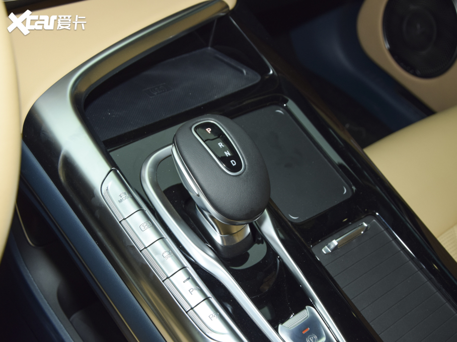 2021DFREE (q)̰ ٺAb