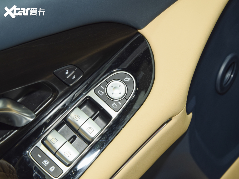 2021DFREE ̰ ٺAb