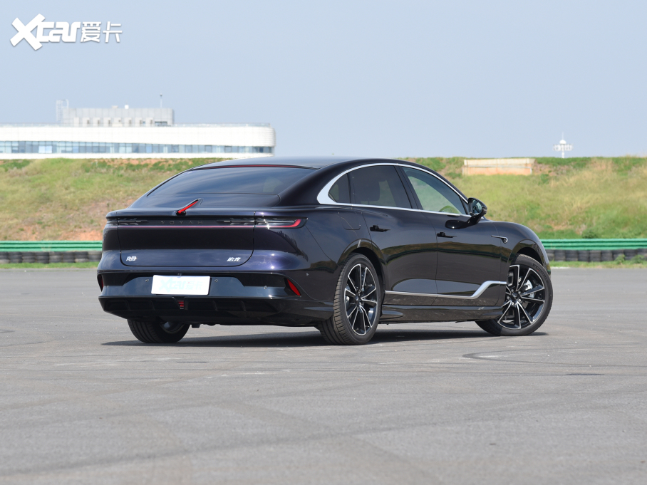 2024D׷ PHEV 򌳬LmŞ