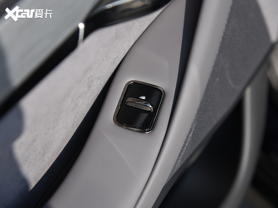 2024D׷ PHEV (q)Lm(x)Ş