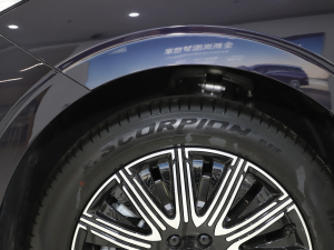 2025EV (q)ŞHi (x)(ji)^