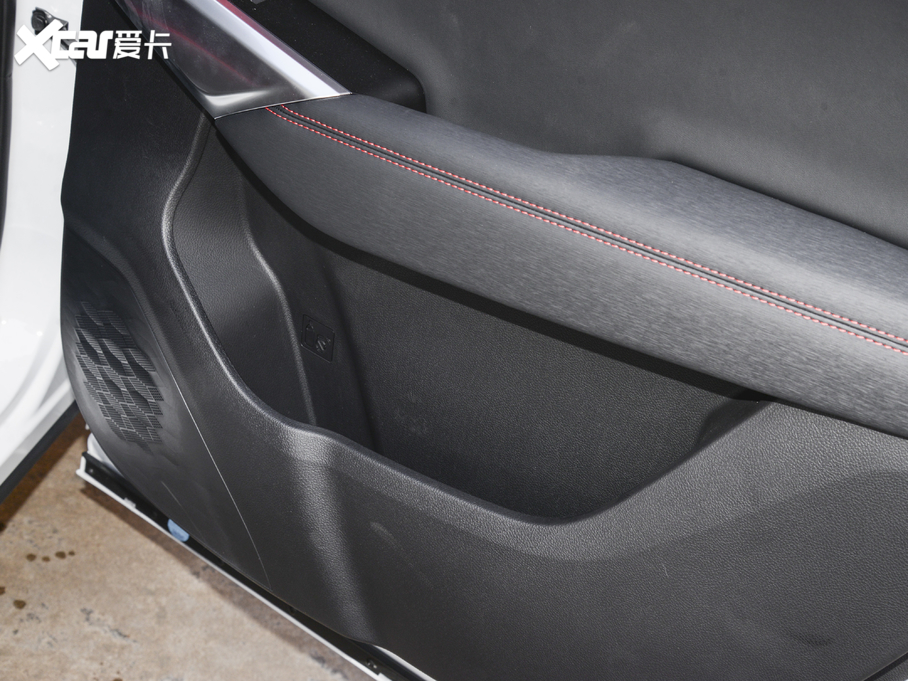 2021��˼�X8 300T DCT���F���� 6��