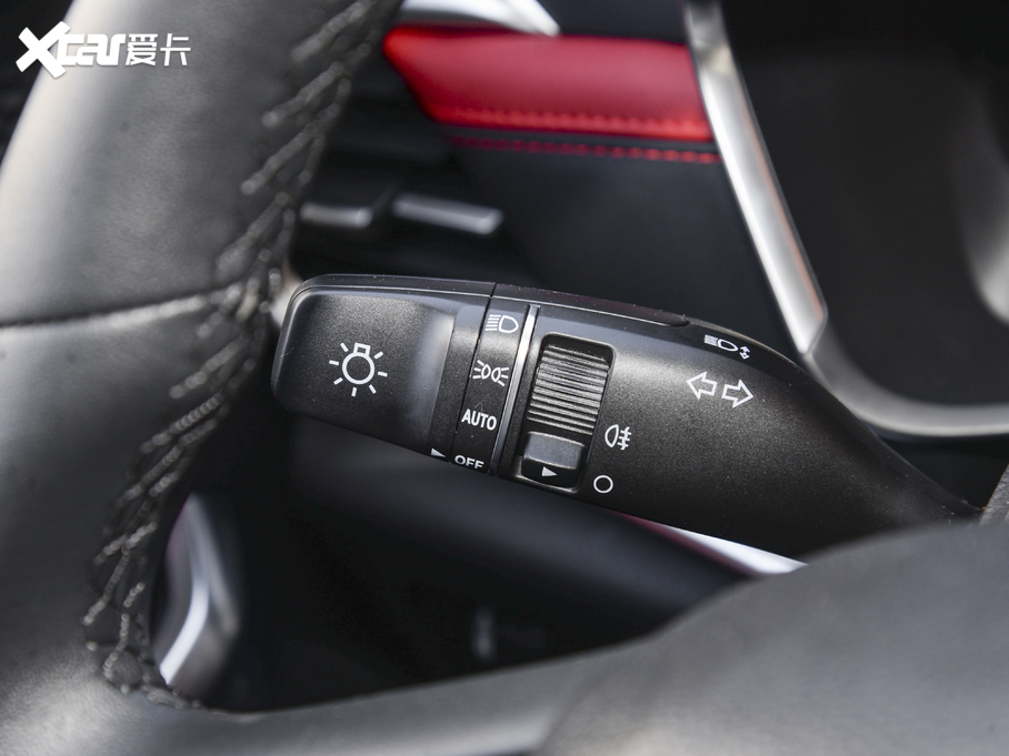 2021��˼�X8 300T DCT���F��(li��n)�� 6��