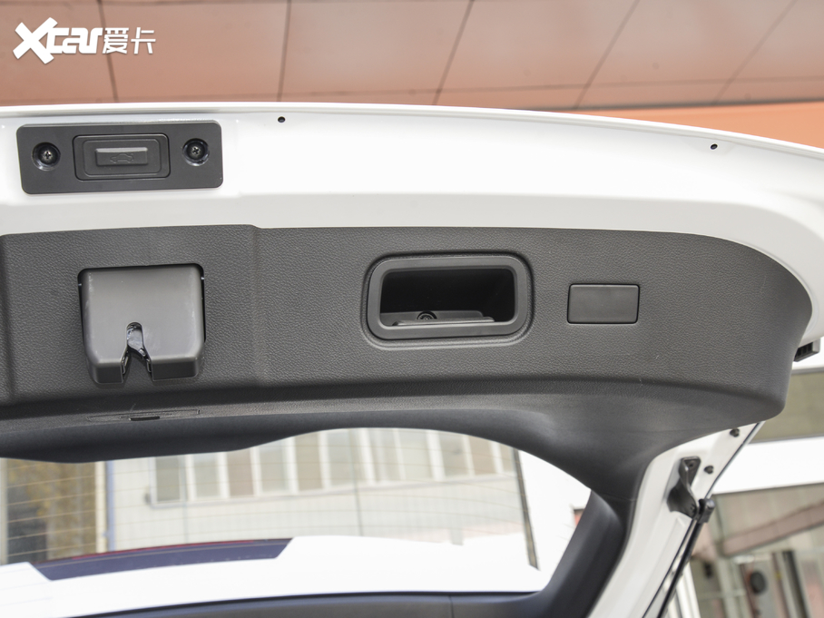 2021��˼�X8 300T DCT���F���� 6��