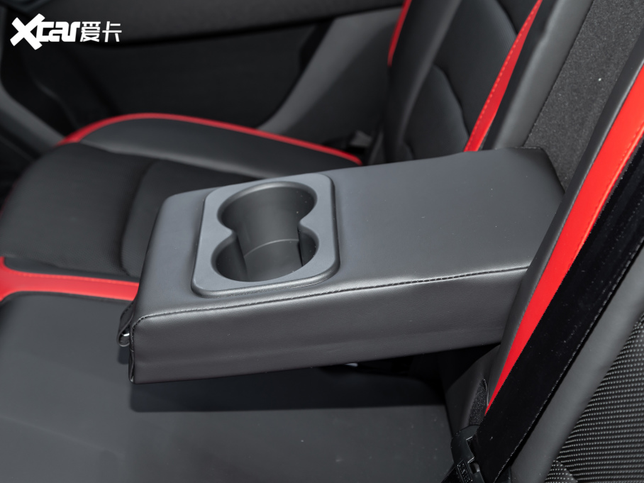 2021��˼�X8 300T DCT�I������ 5��