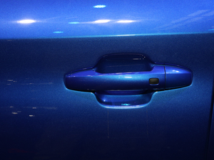 2021款300T DCT旗舰智联版 6座 主驾门拉手