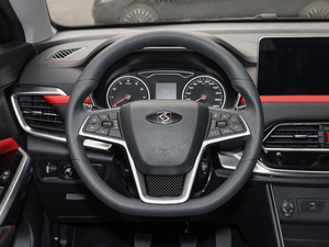 2021款300T 手动全景豪华版 5座 方向盘