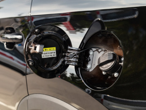 2021款300T DCT领先智联版 7座 油箱盖