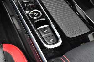 2021款300T DCT领先智联版 5座 中控区