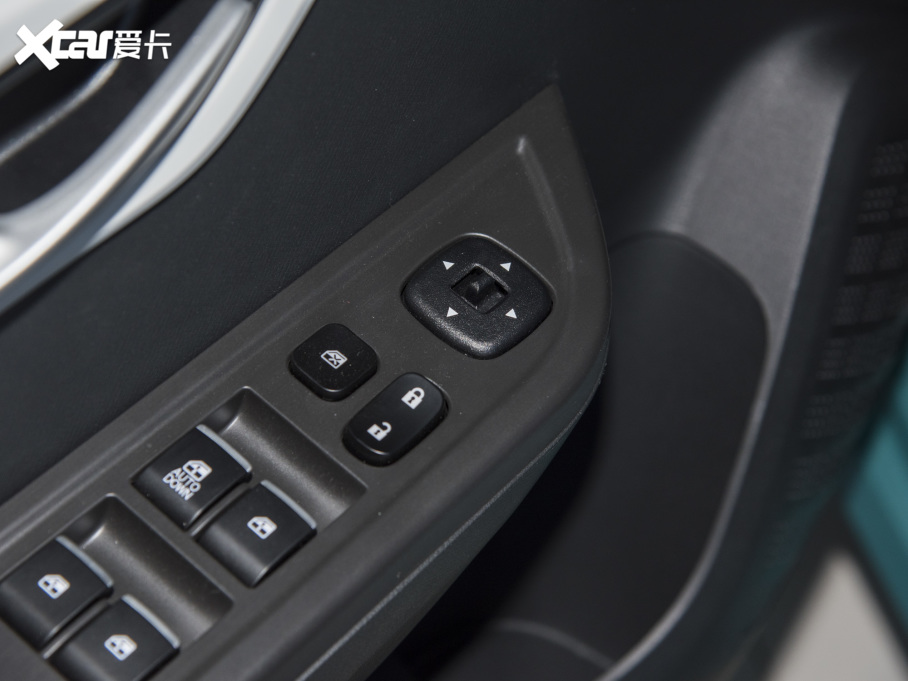 2021 302km r(sh) 31.4kWh