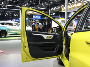 2021302km A 30.2kWh {λ܇T