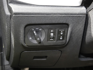 2021302km A 30.2kWh п؅^