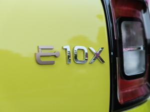2021款302km 超越型 30.2kWh 细节外观