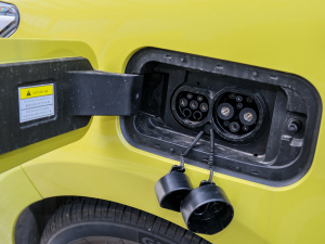 2021款302km 超越型 30.2kWh 细节外观