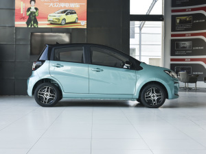 2021款302km 时尚型 31.4kWh 正侧（右）