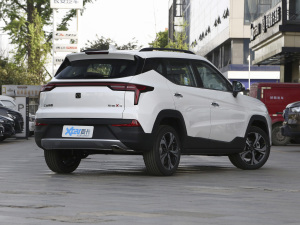 2021款1.5T CVT机甲版 整体外观