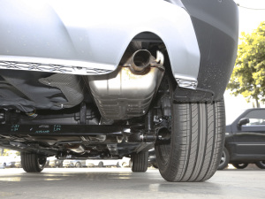 2021款1.5T CVT机甲版 排气管