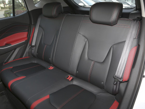 2021款1.5T CVT机甲版 后排座椅