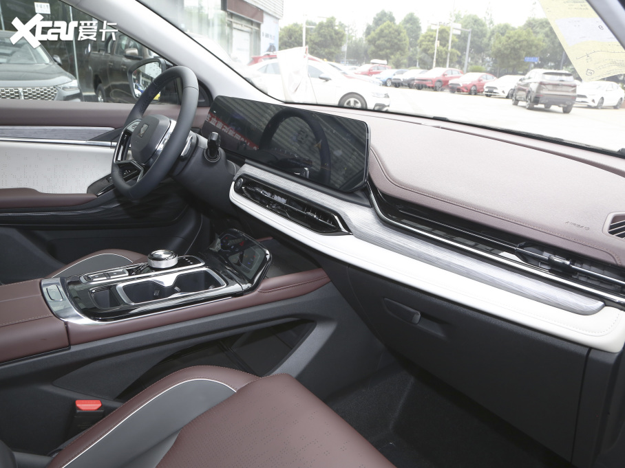 2021˼QX 300T DCTs