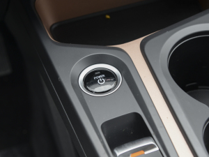 2022ӿ M  п؅^(q)