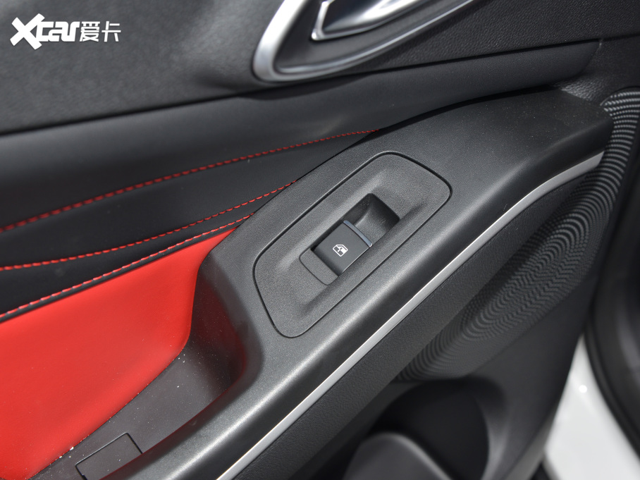 2022款 思皓X4 1.5T CVT酋长定制版