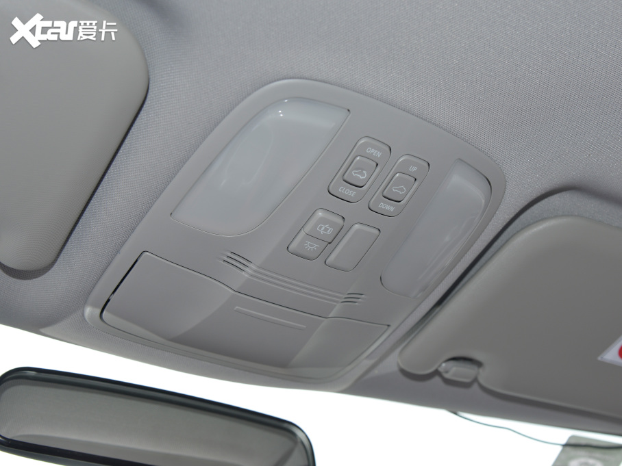 2022款 思皓X4 1.5T CVT酋长定制版