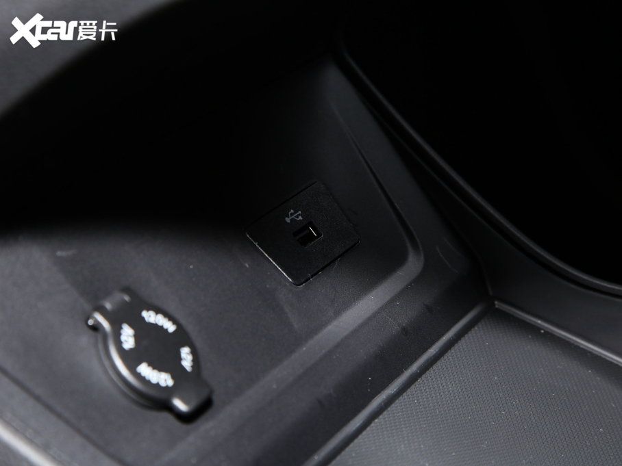 2023˼X8 PLUS 1.5TGDI DCT 7