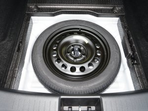 2023款1.5T CVT尊贵耀享型 备胎