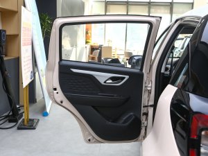 2023 301km M 45kW ܇T