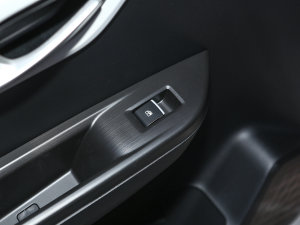 2023 301km M 45kW ܇ƅ^