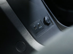 2023 301km M 45kW п؅^(q)