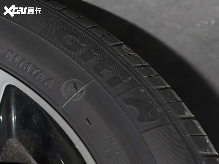 2024 ۰ 301km Lite 