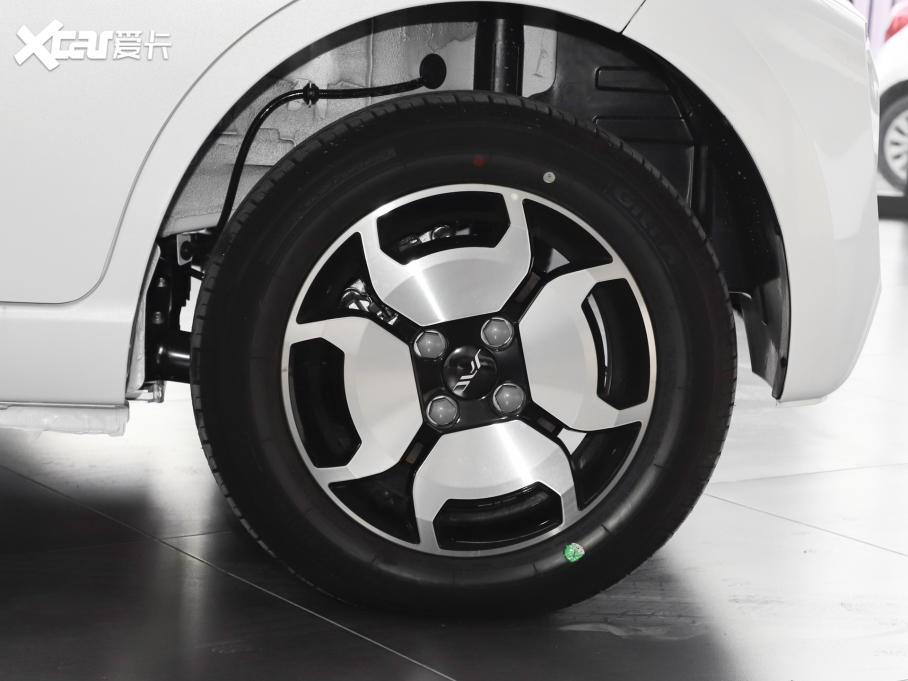 2024 ۰ 301km Lite 