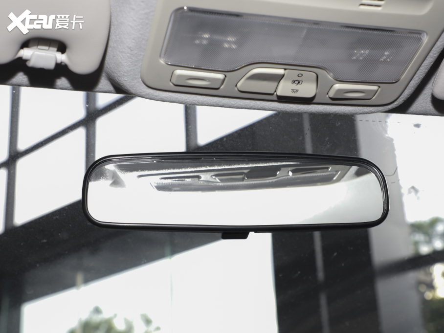 2024 ۰ 301km Lite 