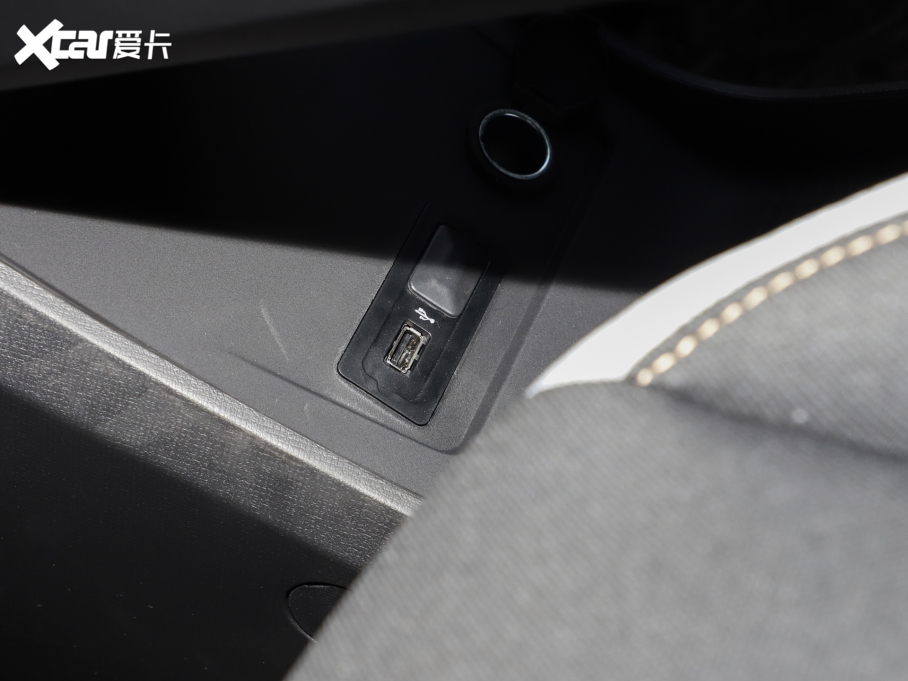 2024 ۰ 301km Lite 